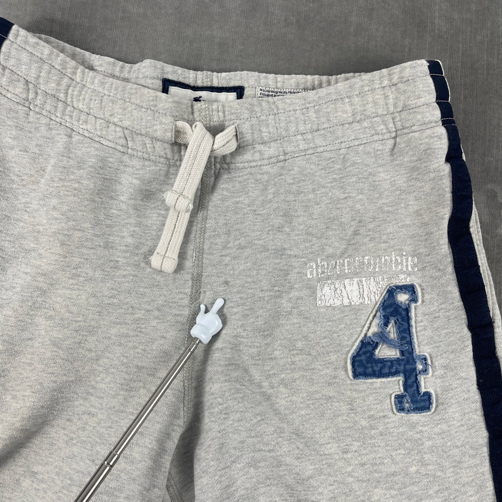 Abercrombie & Fitch Mens Large Gray Sweat Shorts Distressed Applique Side Stripe